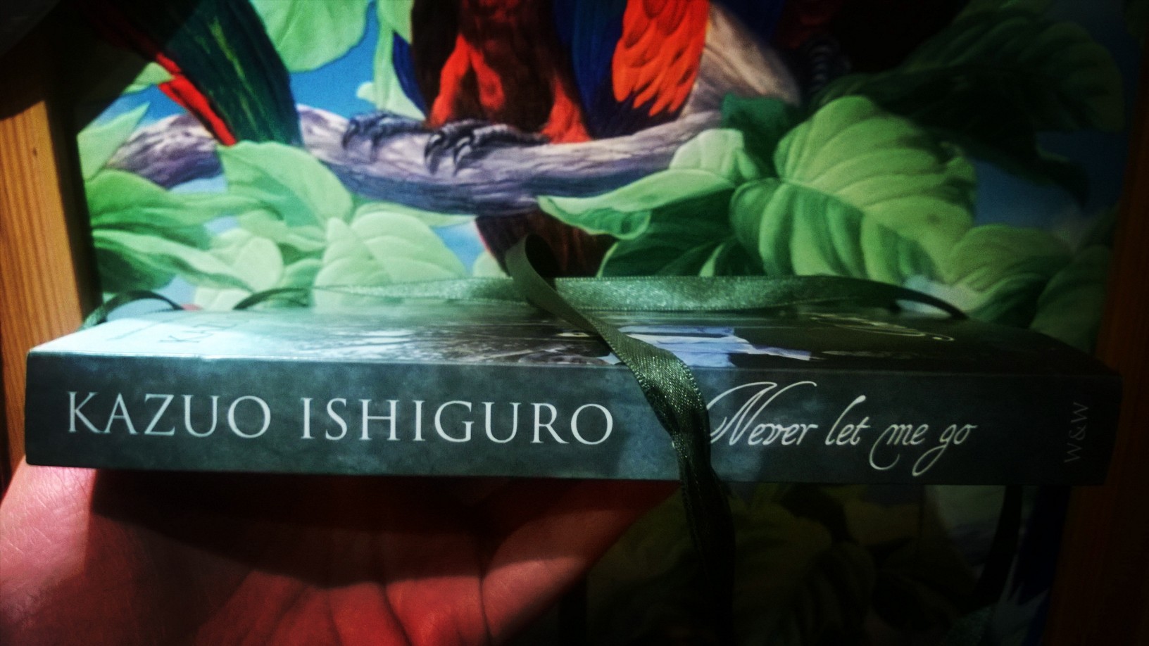 ISHIGURO WINS NOBEL PRIZE IN LITERATURE ❤